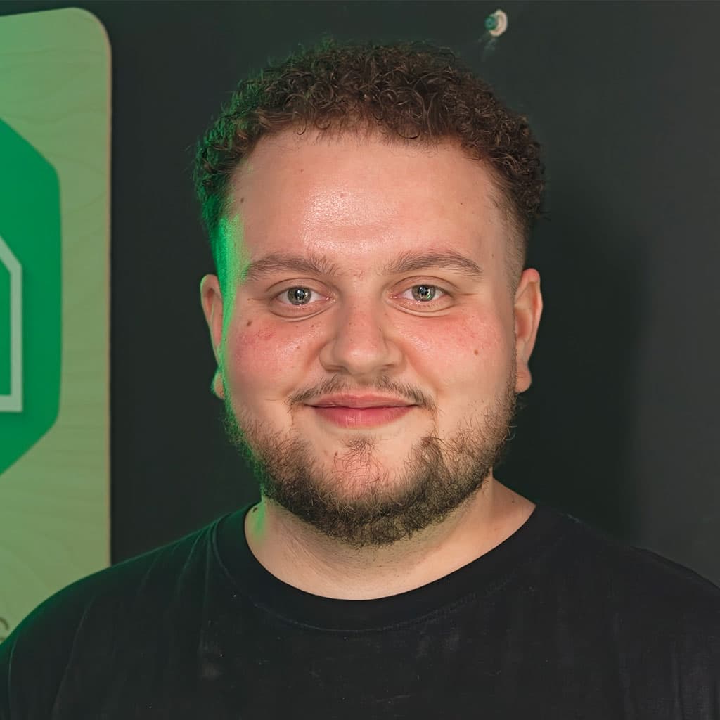 Porträt eines Mitglieds des CYCG-Teams